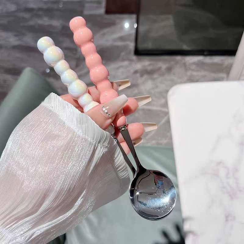 Cuillère à poignée perlée en a - Kitchen Gadgets That Make Life Easier avis et prix
