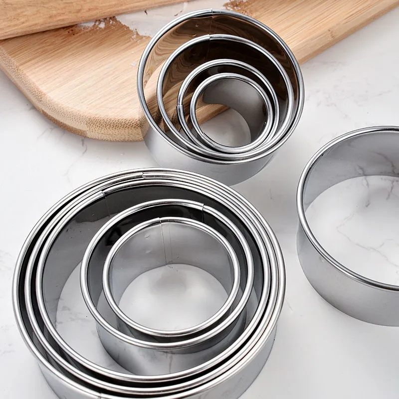 Moule à biscuits rond en acier - Kitchen Gadgets For Cooking avis et prix