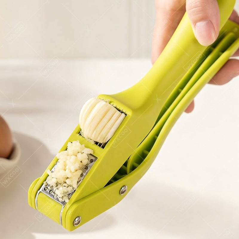 Presse-ail 2 en 1 pratique, tr - Manual Garlic Press avis et prix